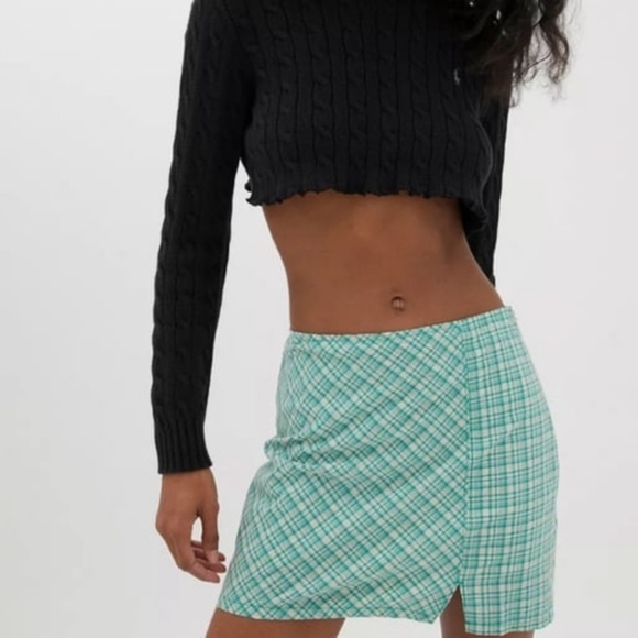 Urban outfitters UO nwt , Krista plaid notched mini skirt - Picture 2 of 5